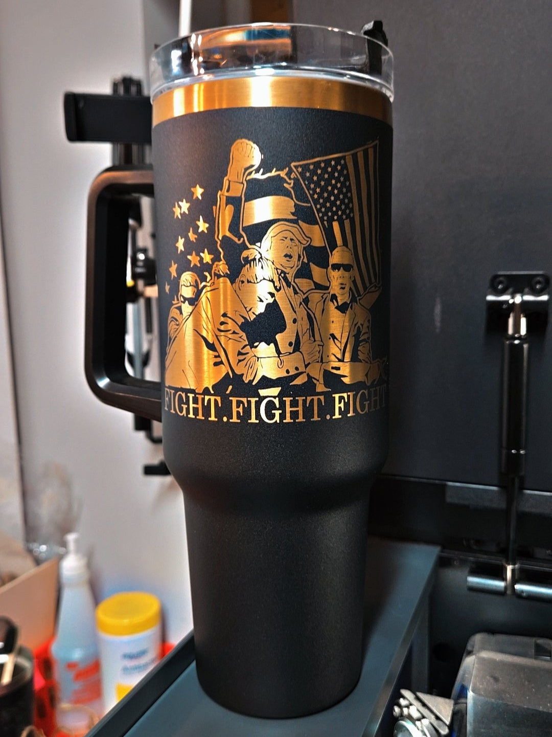 TRUMP FIGHT 40 oz TUMBLER