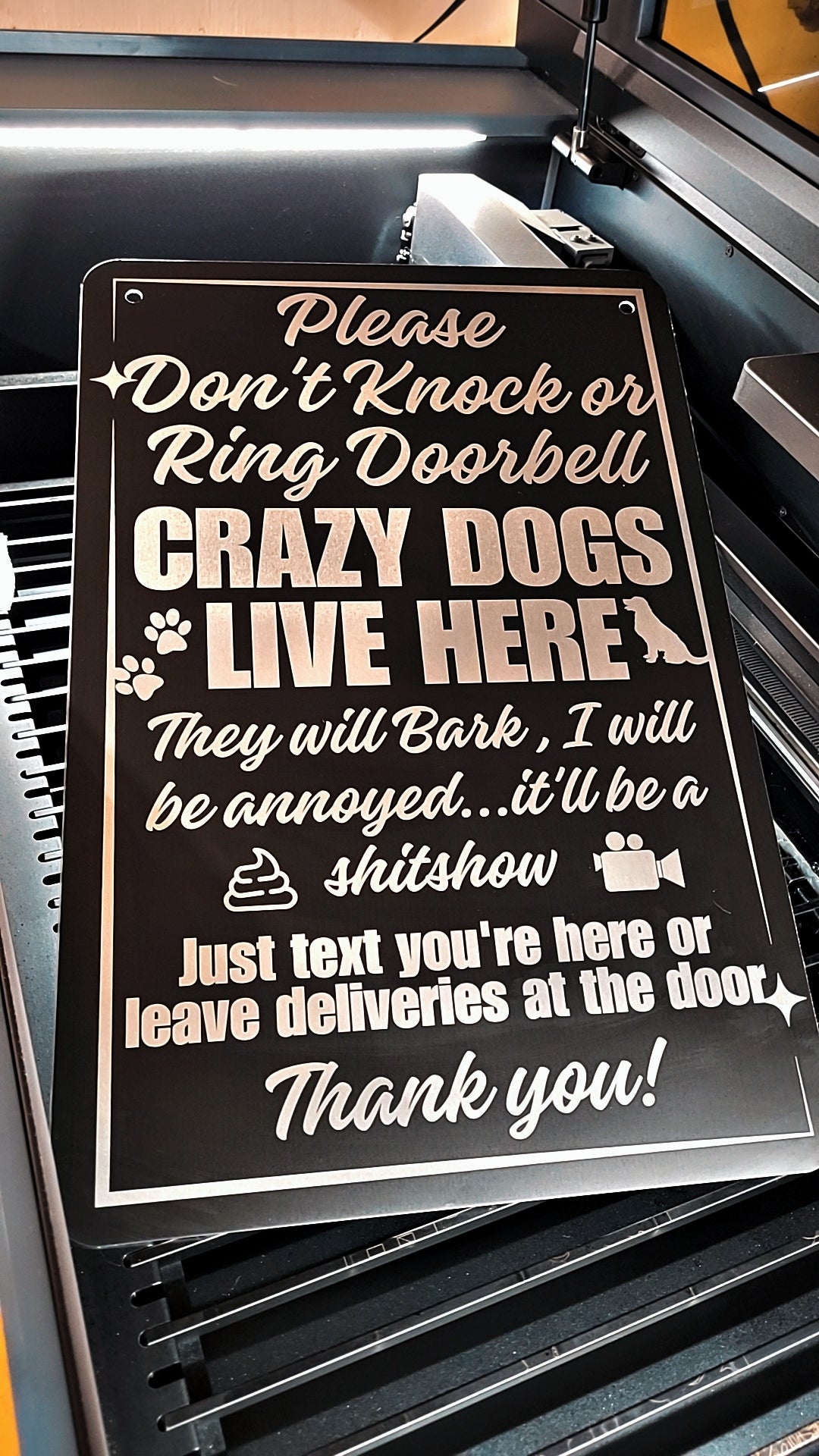 DOG MOM DOOR SIGN