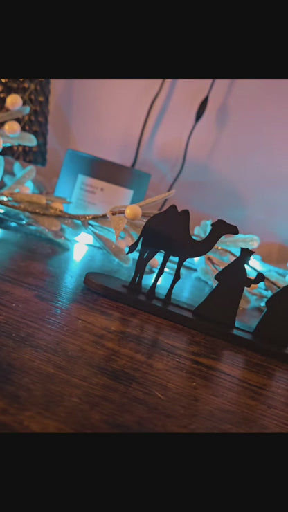 WOODEN NATIVITY SCENE