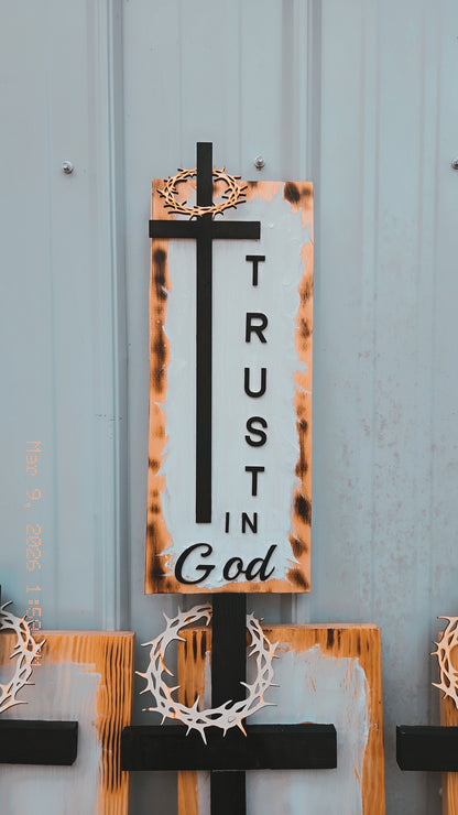 HANGING CROSS TRUST IN GOD PORCH LEANER 18"